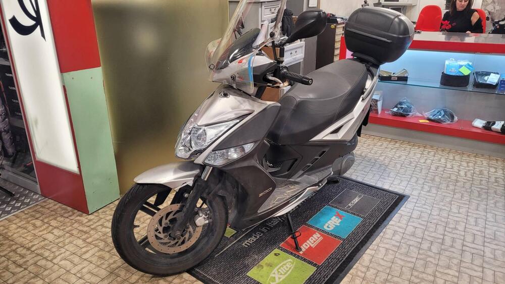 Kymco Agility 200i R16 + (2014 - 17) (4)