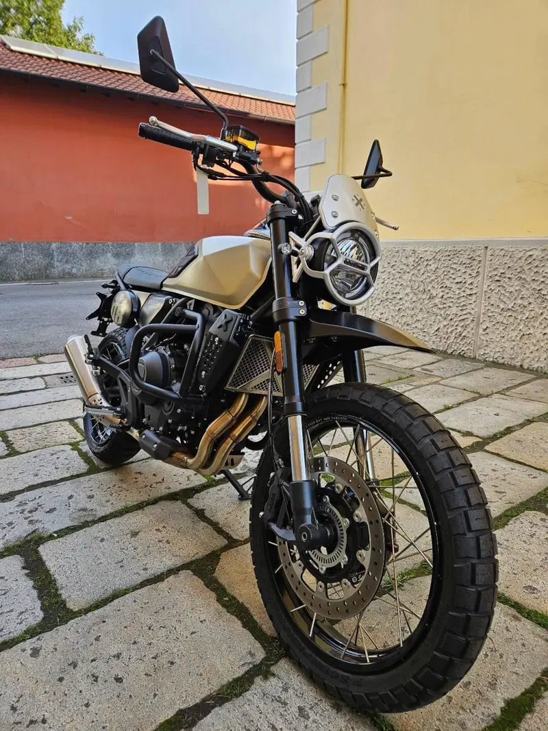 Brixton Motorcycles Crossfire 500 XC (2022 - 26) (3)