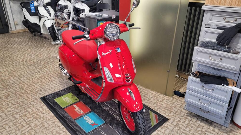 Vespa Primavera 125 RED (2021 - 24) (2)