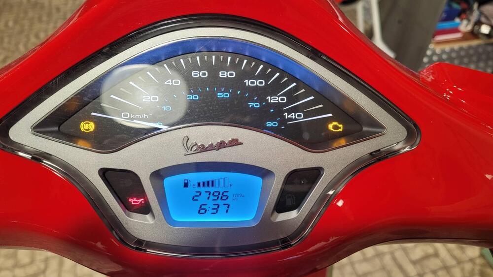 Vespa Primavera 125 RED (2021 - 24) (5)