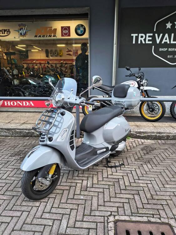 Vespa GTS 300 Hpe Super Tech (2019)