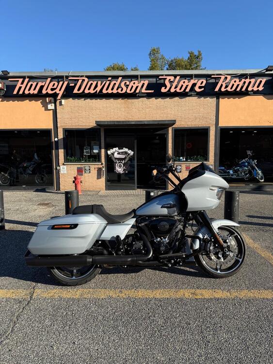 Harley-Davidson Road Glide (2024)