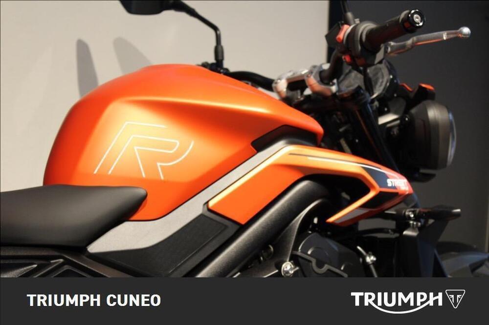 Triumph Street Triple R (2020 - 23) (4)