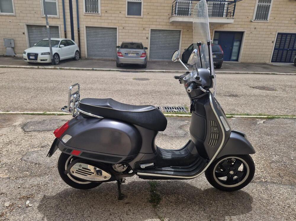 Vespa Granturismo 200 L (2)