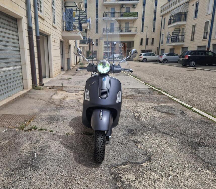 Vespa Granturismo 200 L (3)