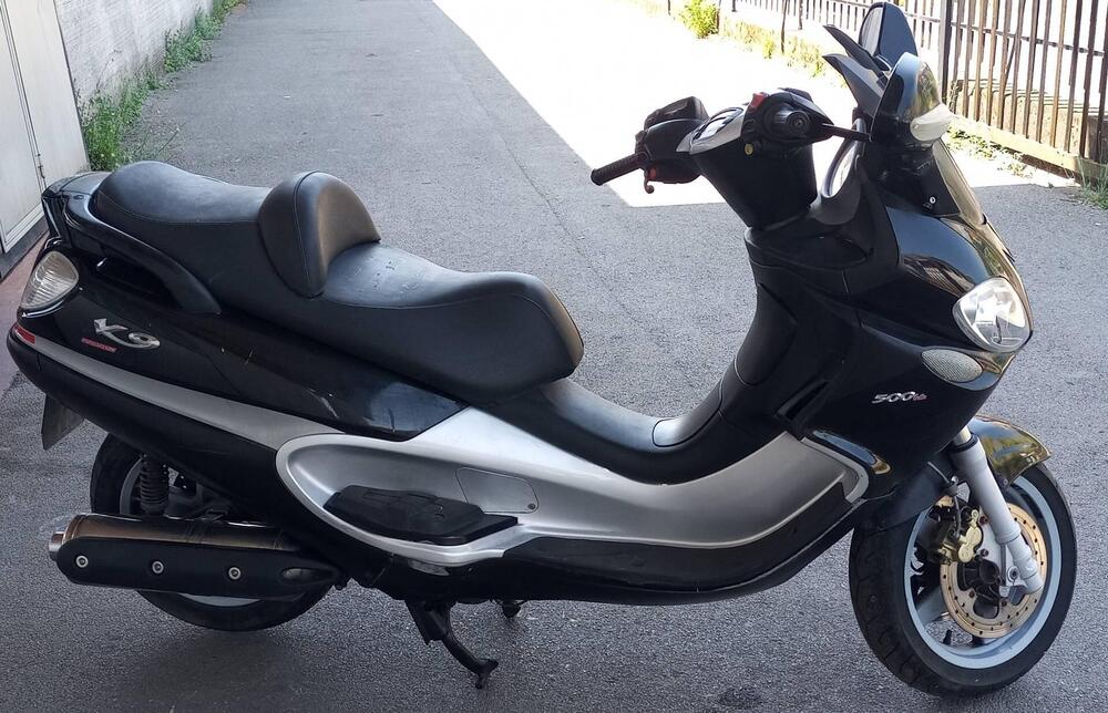 Piaggio X9 500 Evolution (4)