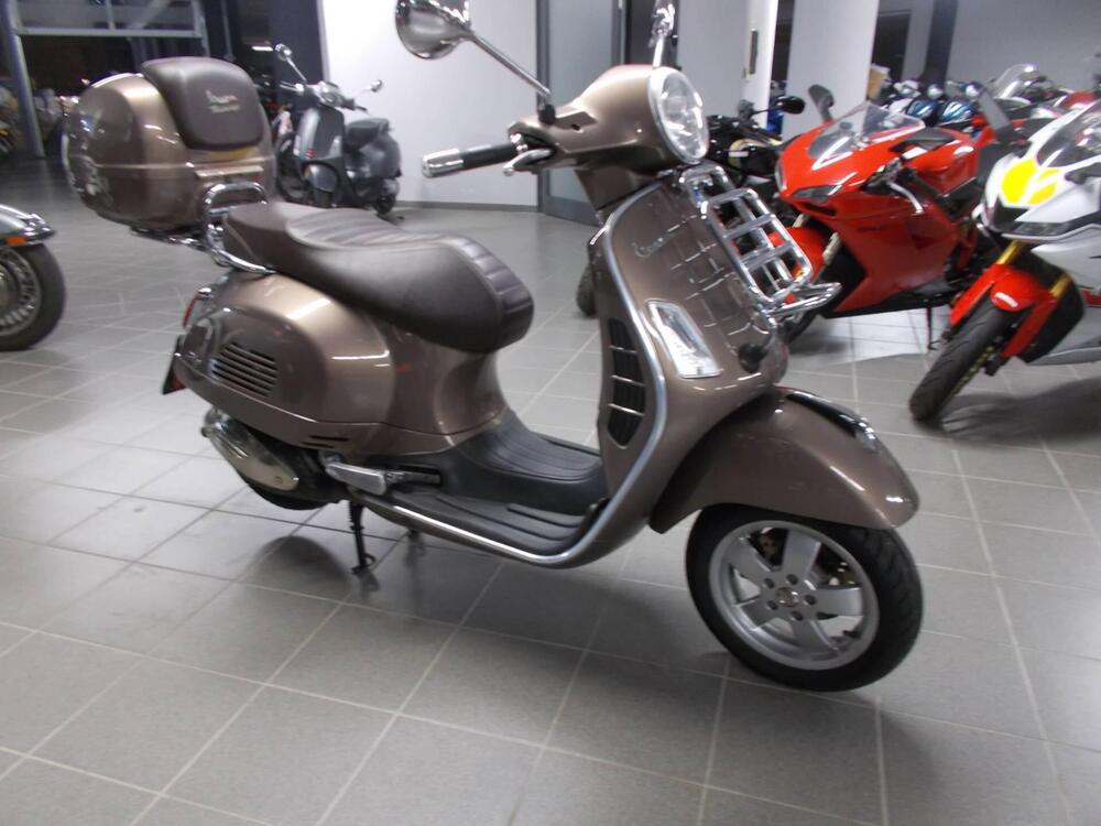 Vespa GTS 300 Touring ABS (2017 - 19)