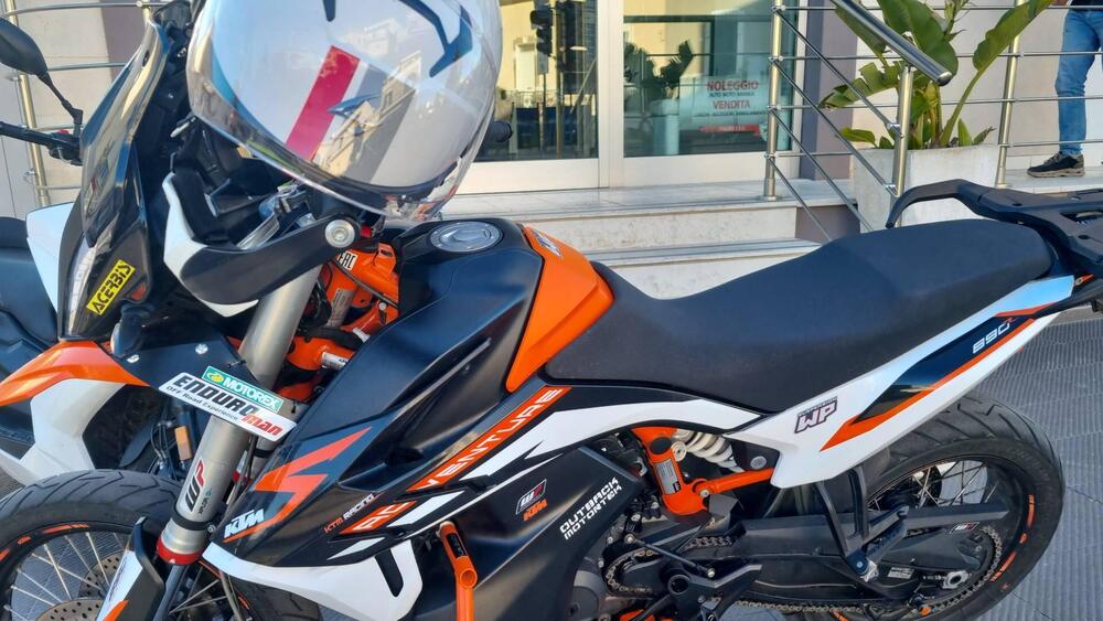 KTM 890 Adventure R (2022) (2)