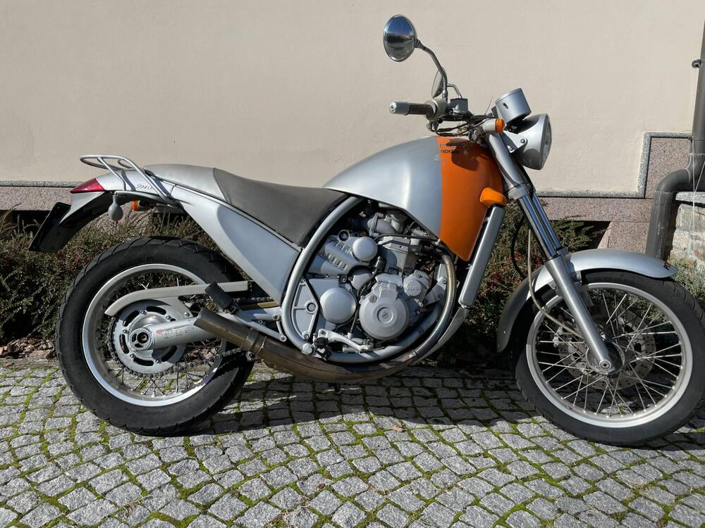 Aprilia Motò 6.5 650