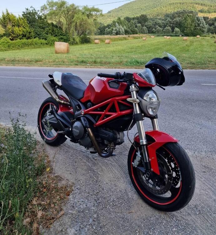 Ducati Monster 696 Plus (2007 - 14)