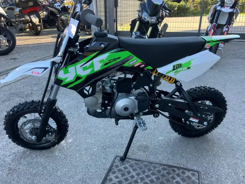 YCF Lite 88S (2022 - 23) (2)