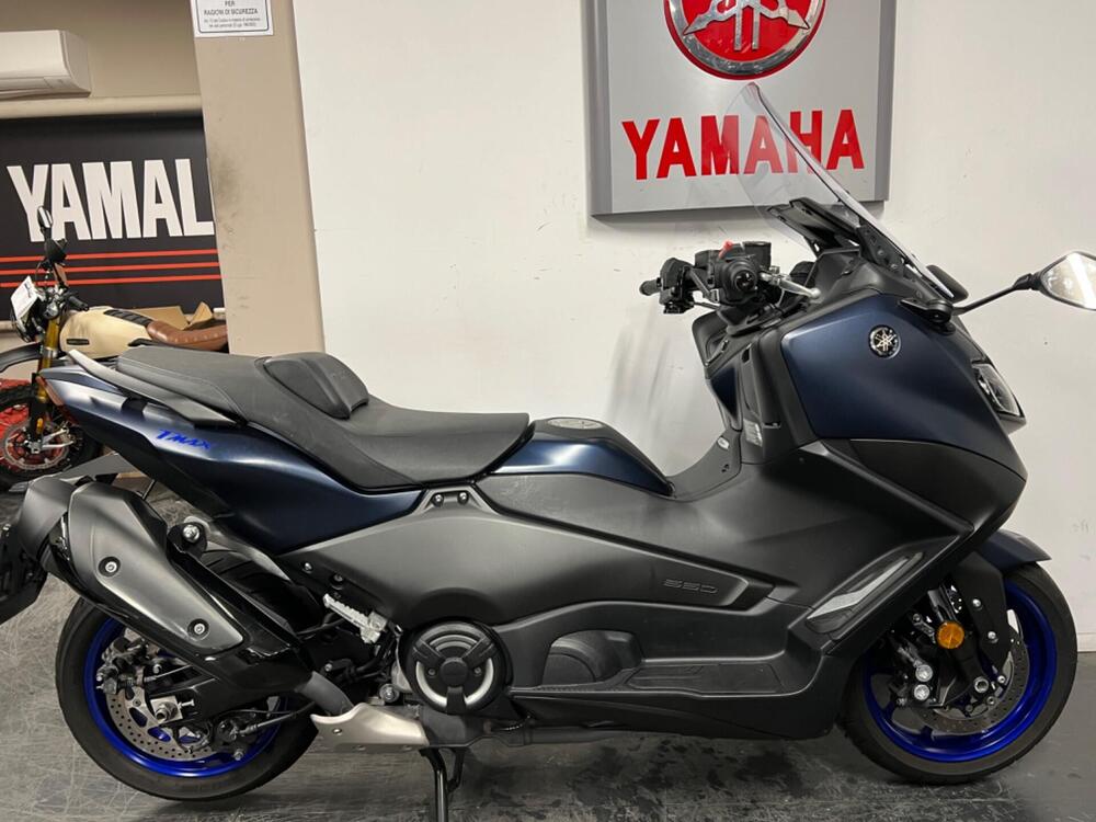 Yamaha T-Max 560 (2022 - 24)