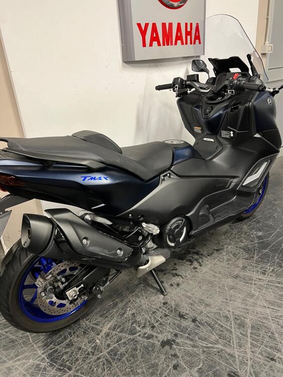 Yamaha T-Max 560 (2022 - 24) (4)