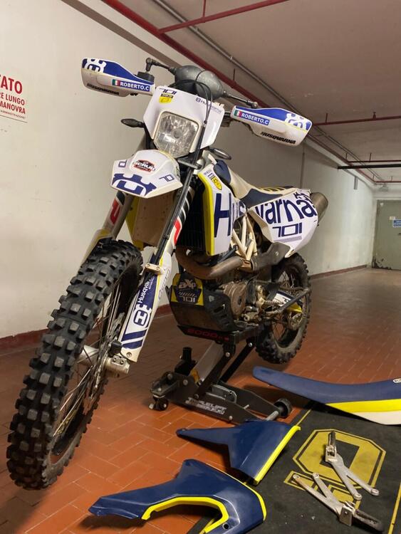 Husqvarna 701 Enduro (2017 - 19) (5)