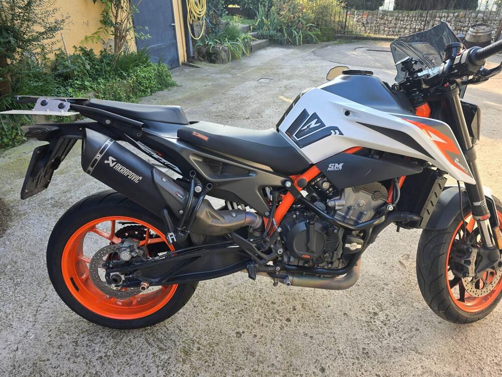 KTM 890 Duke R (2020) (4)