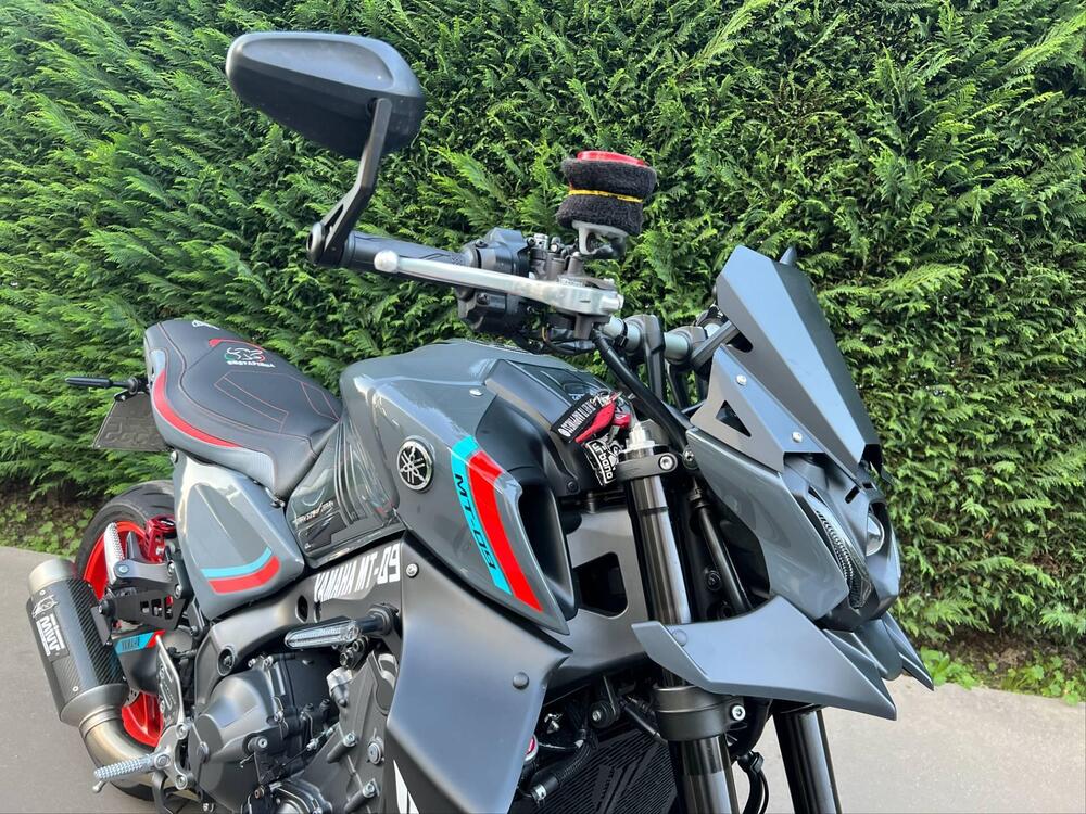 Yamaha MT-09 (2021 - 23) (3)