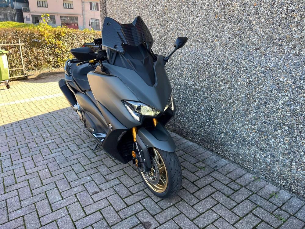 Yamaha T-Max 560 Tech Max (2021) (2)