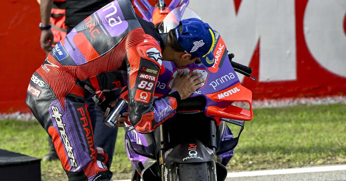 MotoGP 2024. GP della Barcellona 2. Jorge Martin: "La lotta con Enea Bastianini mi ha aiutato. Domani voglio guidare normalmente"
