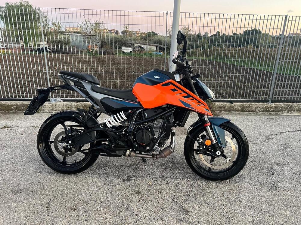 KTM 125 Duke (2024)