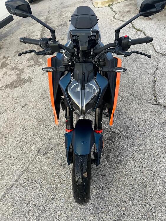 KTM 125 Duke (2024) (3)