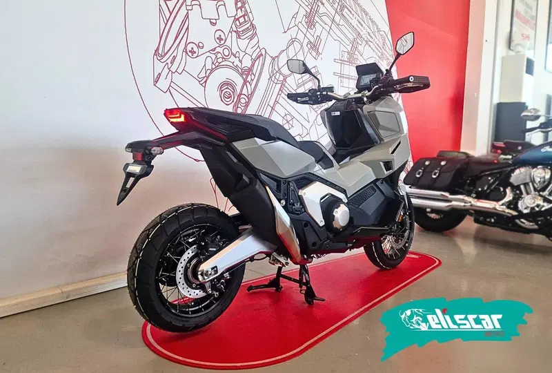 Honda X-ADV 750 (2025 - 26) (6)