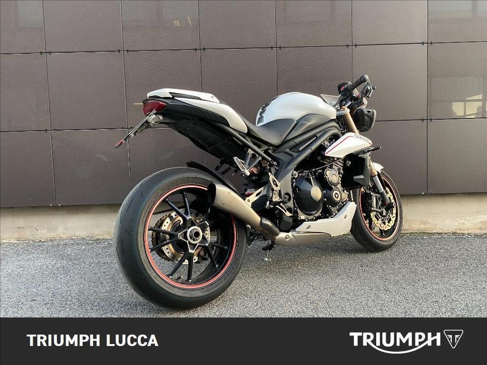 Triumph Speed Triple 1050 ABS (2011 - 15) (2)