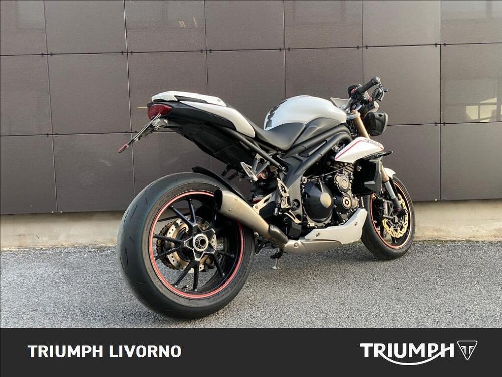 Triumph Speed Triple 1050 ABS (2011 - 15) (2)