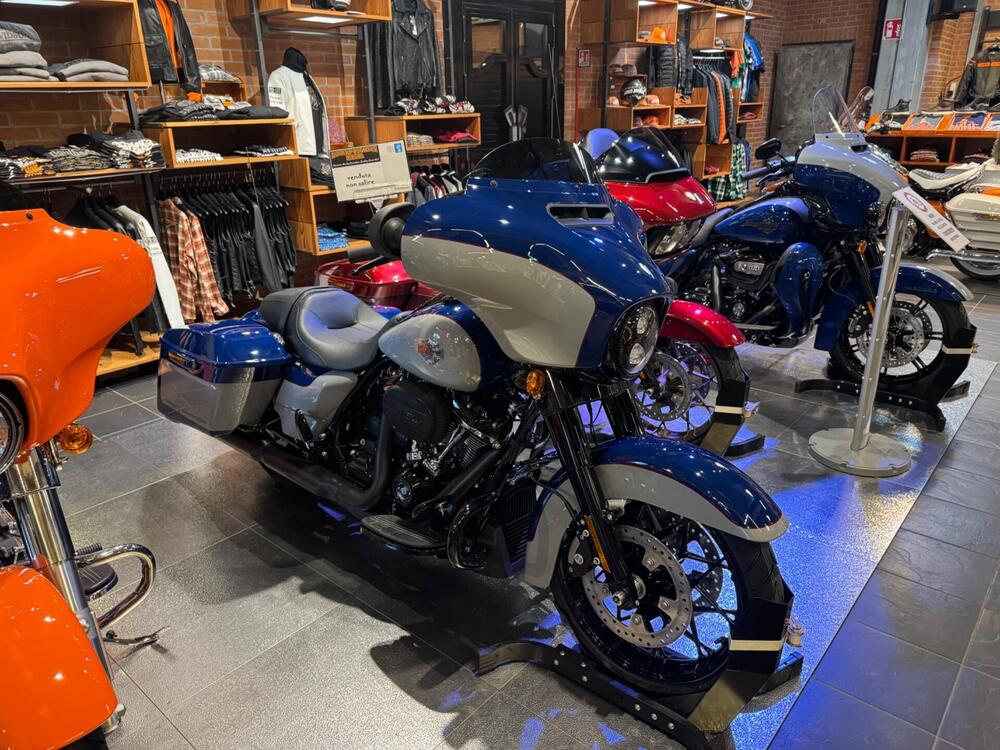 Harley-Davidson 114 Street Glide Special (2019 - 20) - FLHXS (2)