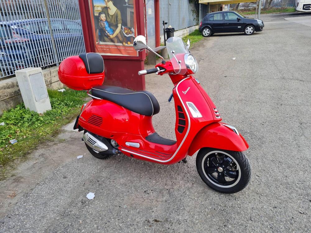 Vespa GTS 300 Super Hpe (2021 - 22) (2)