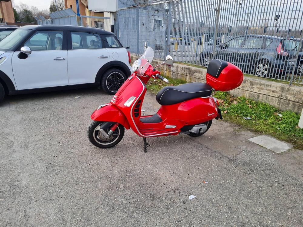 Vespa GTS 300 Super Hpe (2021 - 22) (3)