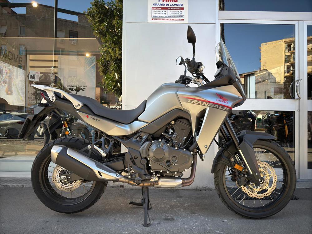 Honda Transalp XL750 (2023 - 24) (3)