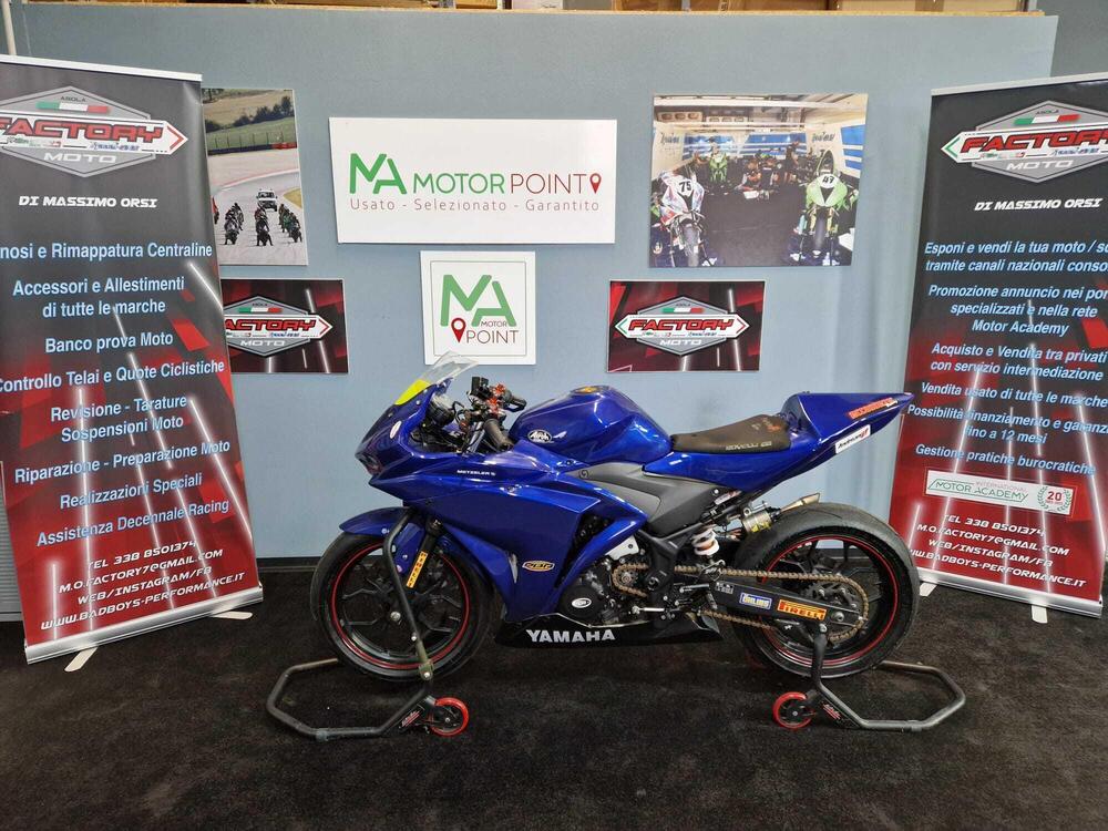 Yamaha YZF R3 (2015 - 17) (2)