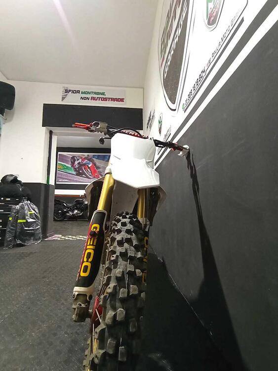 Honda CRF 250 R (2005) (3)