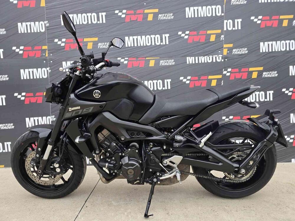 Yamaha MT-09 (2017 - 20) (2)