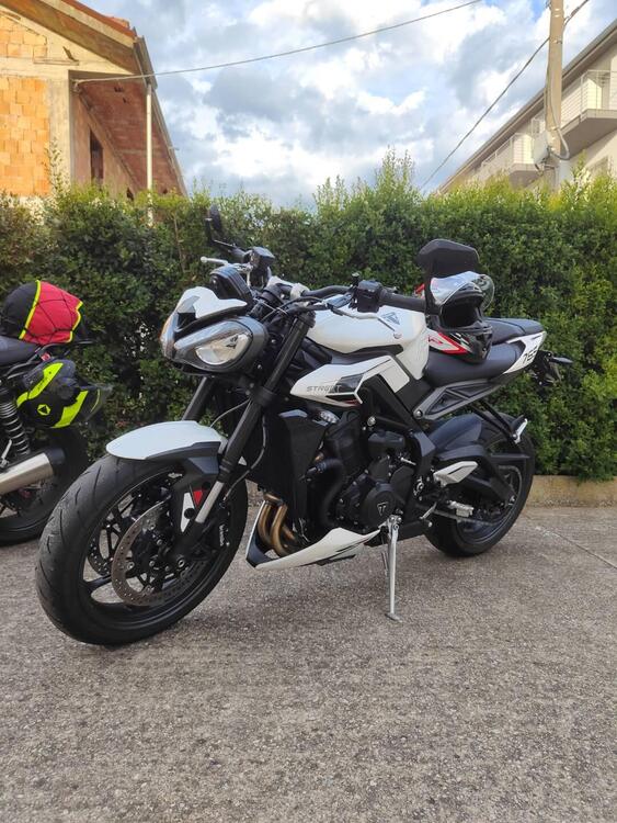 Triumph Street Triple 765 R (2023 - 24) (5)