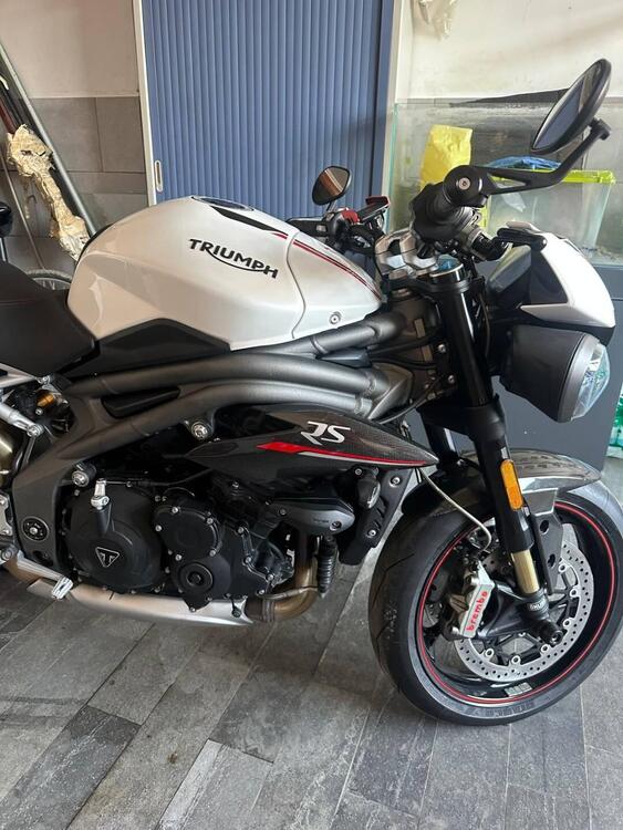 Triumph Speed Triple 1050 RS (2018 - 20) (3)