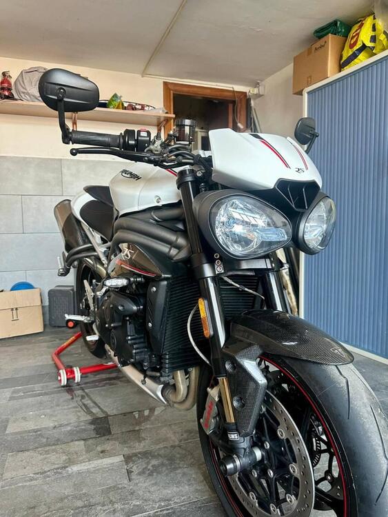 Triumph Speed Triple 1050 RS (2018 - 20) (4)