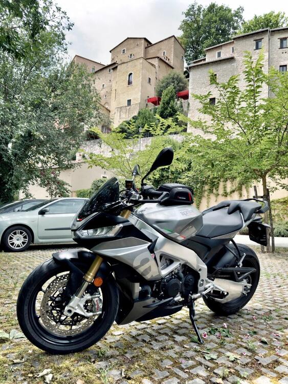 Aprilia Tuono 1100 V4 (2021 - 24) (3)