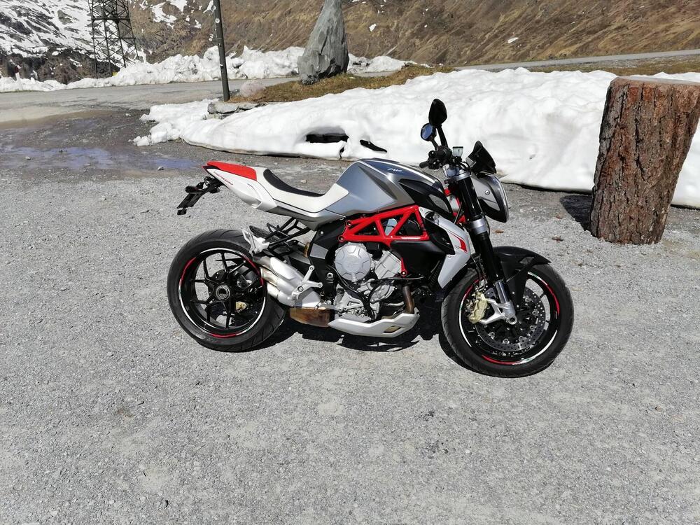 MV Agusta Brutale 800 (2012 - 15) (3)