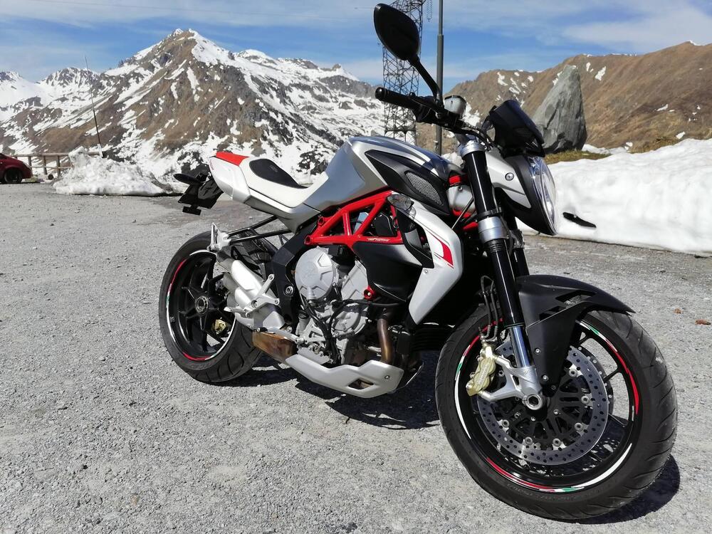 MV Agusta Brutale 800 (2012 - 15) (4)