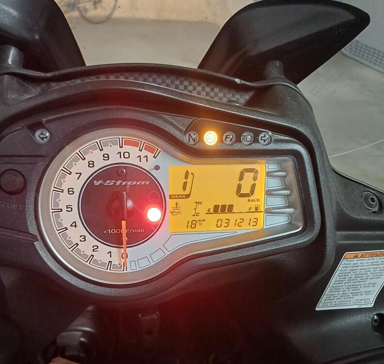 Suzuki V-Strom 650 ABS (2011 - 17) (5)