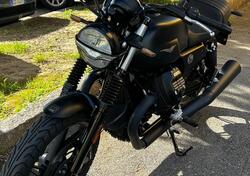 Moto Guzzi V7 Stone (2021 - 24) usata