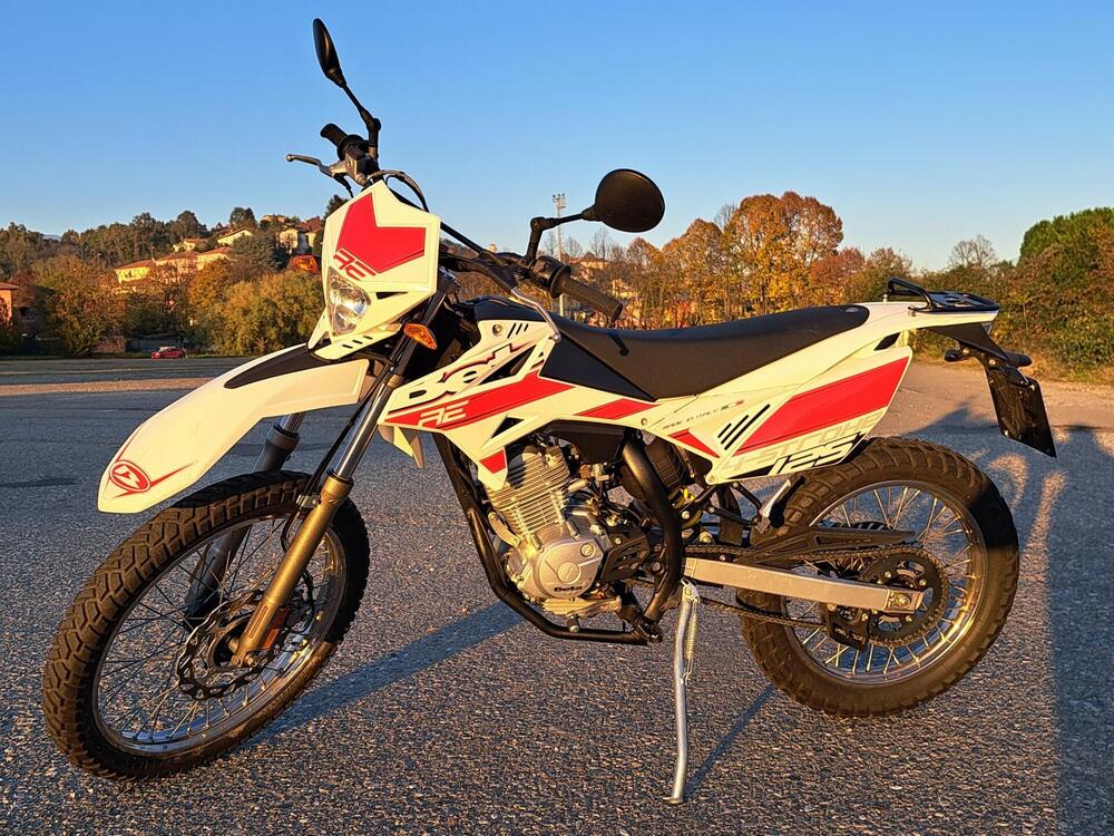 Betamotor RR 125 4T Enduro AC (2016) (2)