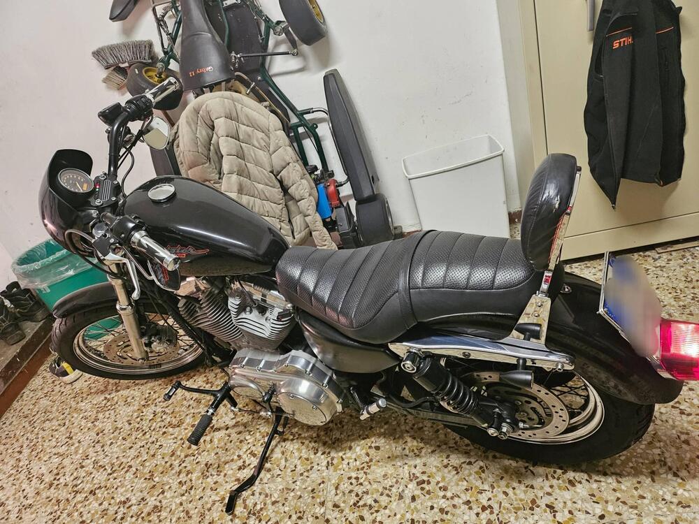 Harley-Davidson 883 Custom (2006 - 07) - XL 883C (3)