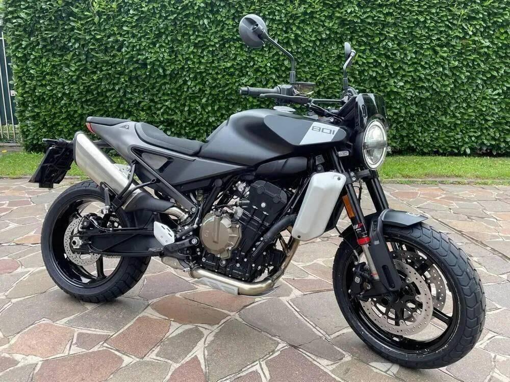 Husqvarna Svartpilen 801 (2024)