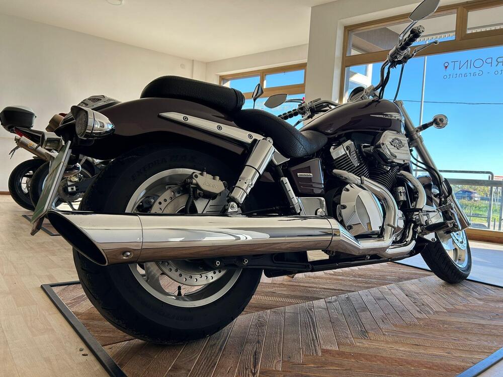 Honda VTX 1800 C (3)