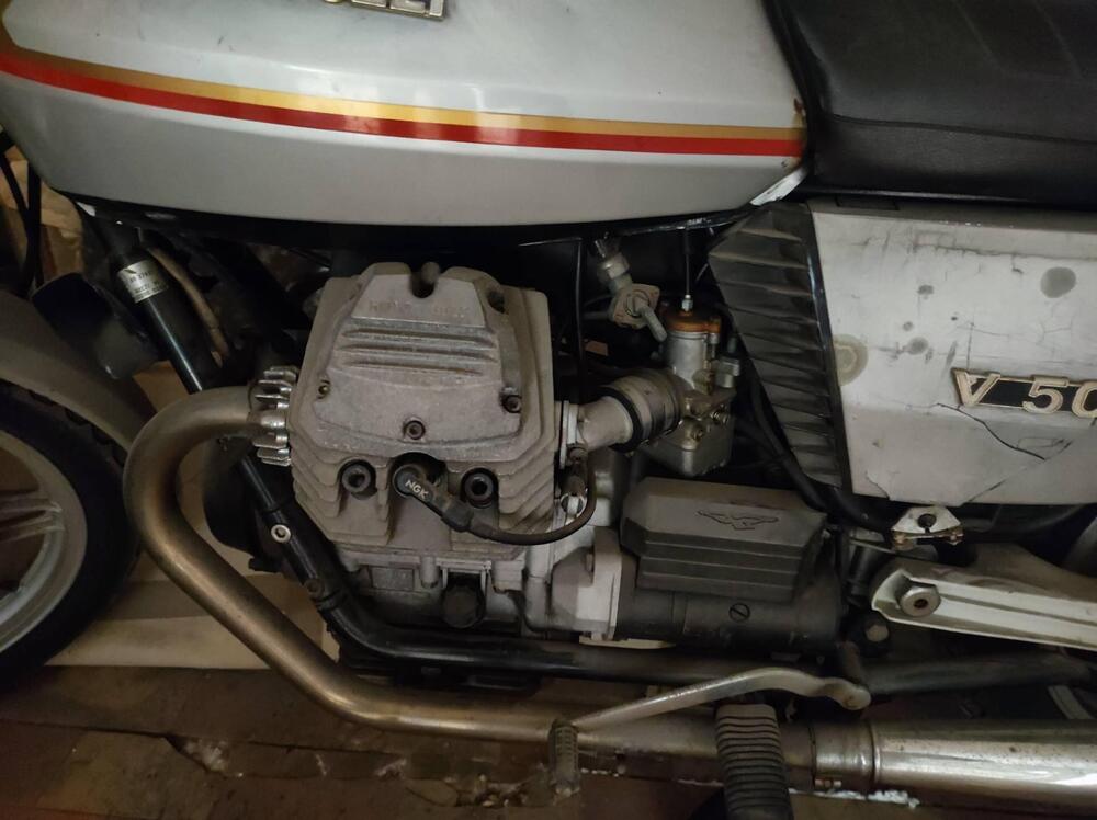 Moto Guzzi V50 SPIII (2)