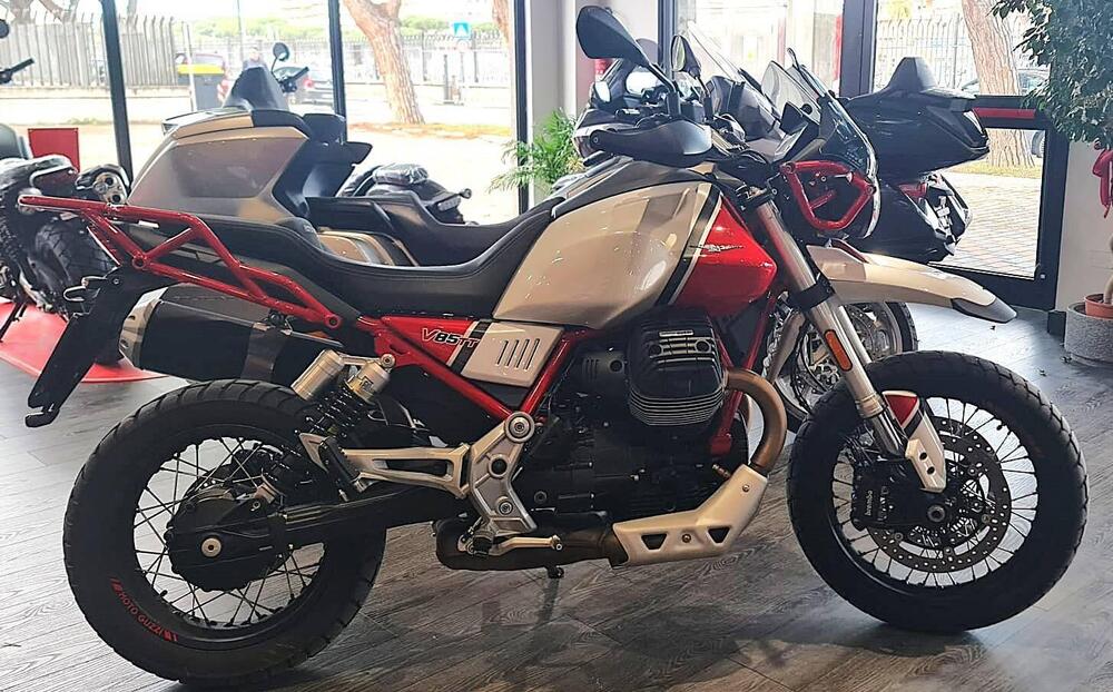 Moto Guzzi V85 TT (2019 - 20)