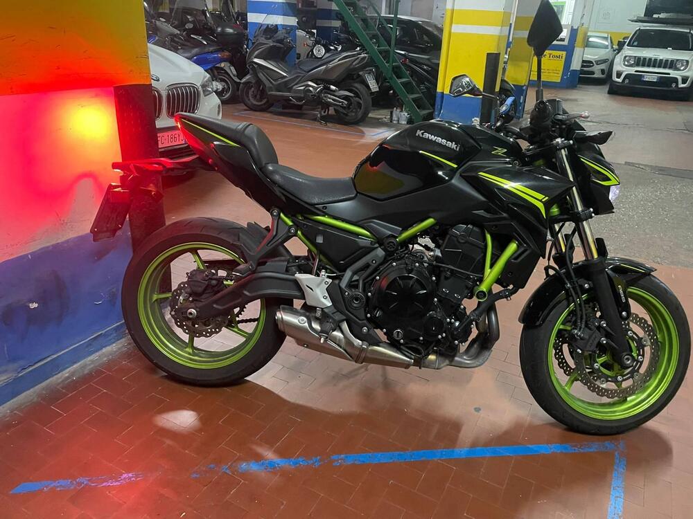 Kawasaki Z 650 (2021 - 25) (3)