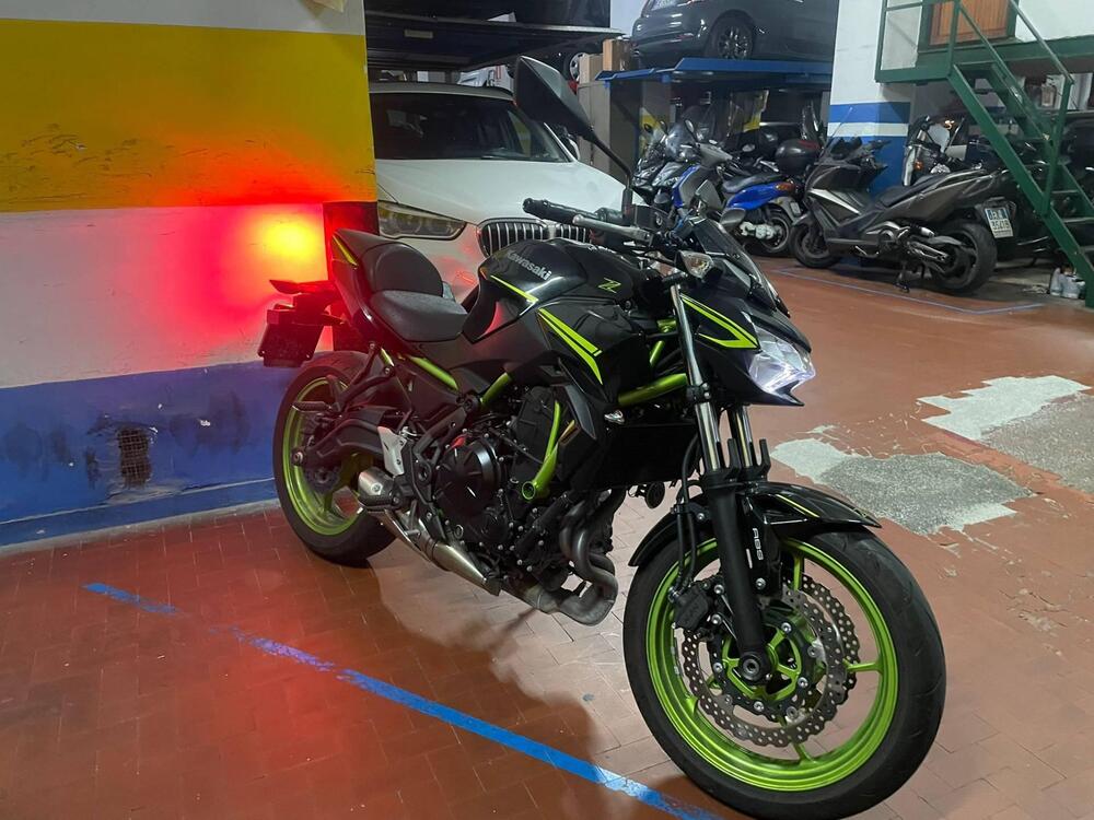 Kawasaki Z 650 (2021 - 25) (4)